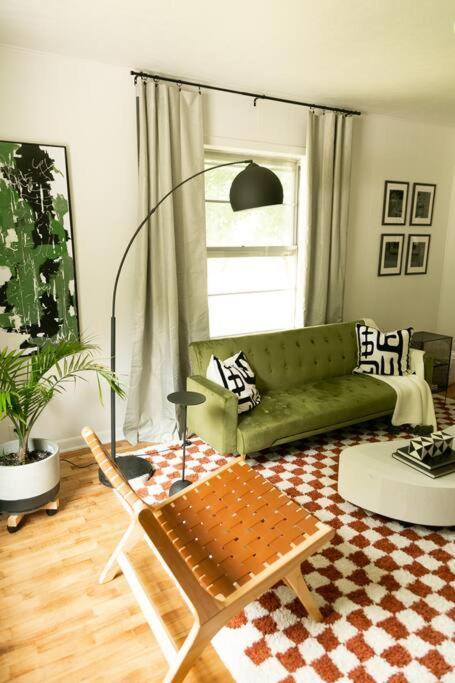 The Willa On 7Th, Located In Downtown Bentonville! Buitenkant foto