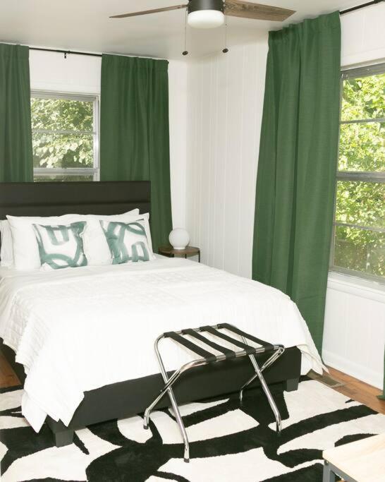 The Willa On 7Th, Located In Downtown Bentonville! Buitenkant foto
